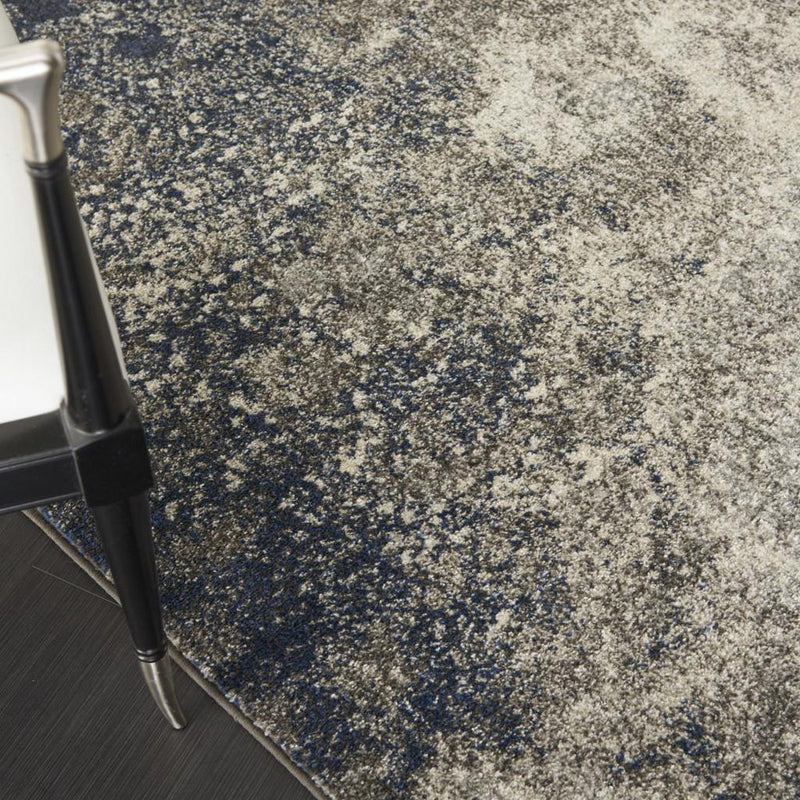 4' X 6' Gray And Ivory Abstract Area Rug