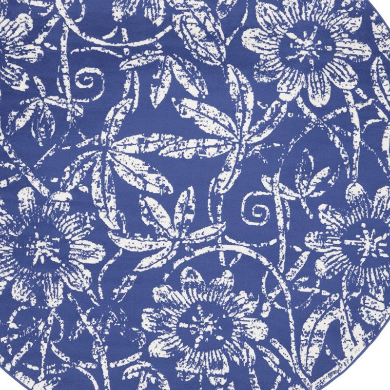 5' Blue And White Floral Distressed Round Rug
