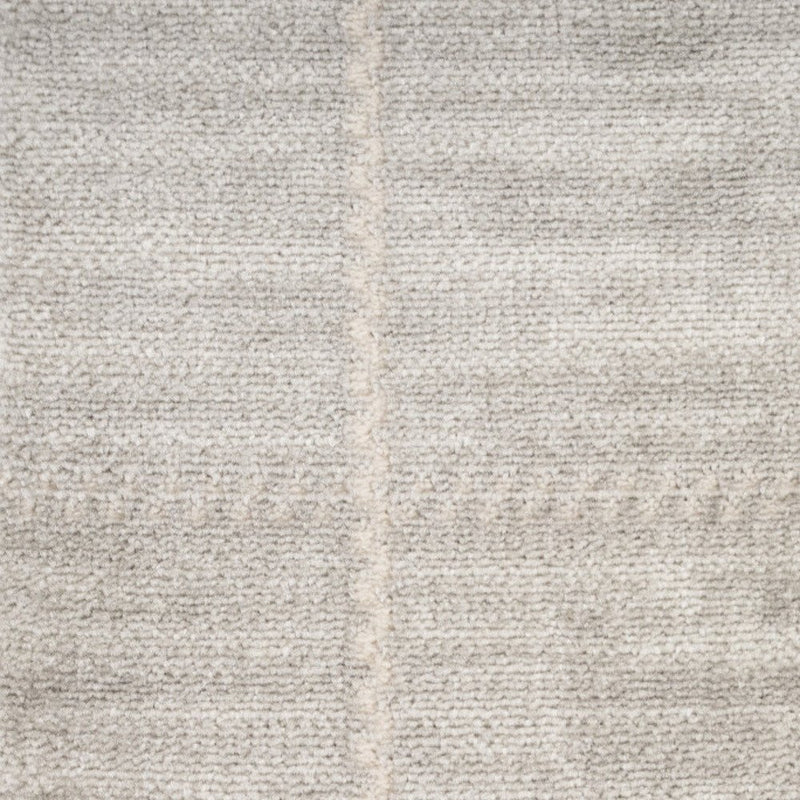 8' Light Gray Geometric Runner Rug