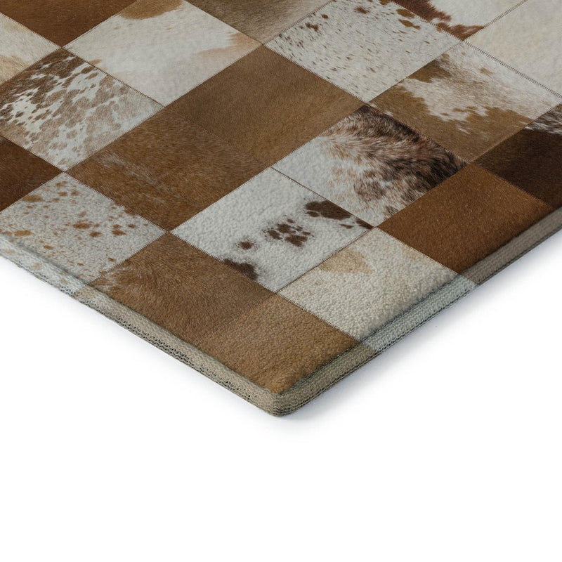 8' Brown And Ivory Patchwork Washable Round Rug With UV Protection