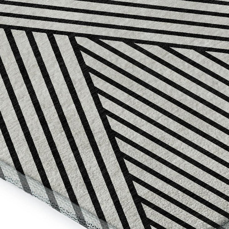8' X 10' White And Black Geometric Washable Area Rug With UV Protection