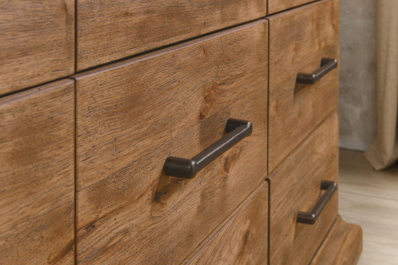 Big Sky - 9-Drawer Dresser - Light Brown